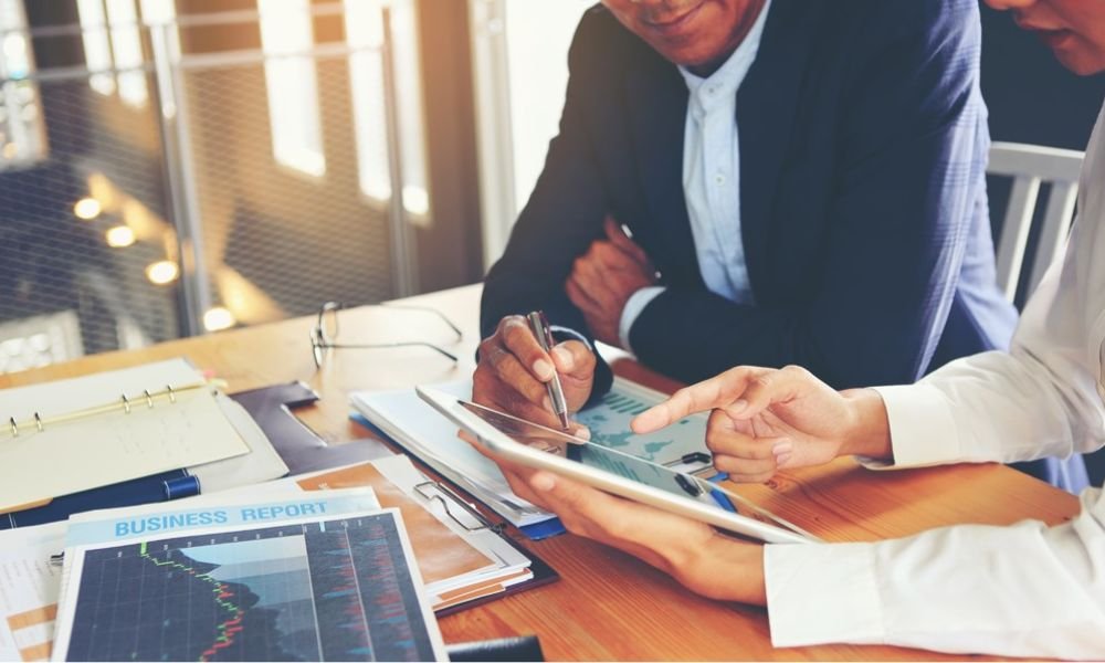 Financial and Feasibility Advisory Image